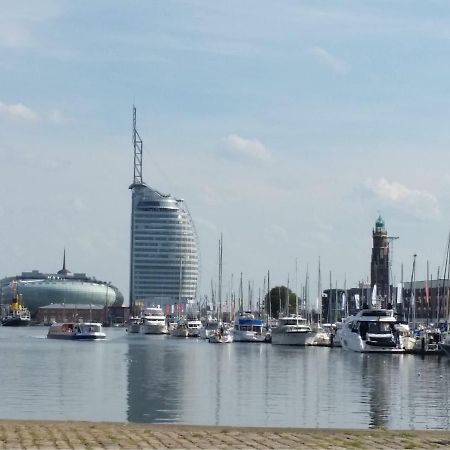 Ferienwohnung Koralle - Am Wasser Bremerhaven Ngoại thất bức ảnh